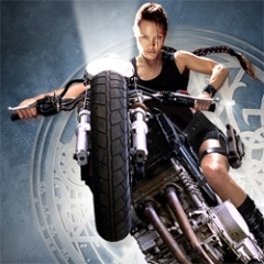 Angelina Jolie en “Tomb Raider”